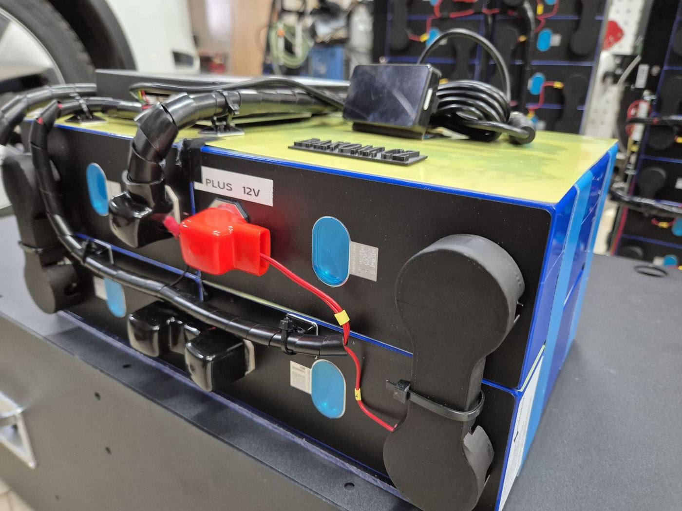Open-frame assembly — terminal detail