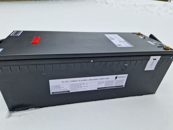 BK5A — 51.2 V / 100 Ah, AkuBox
